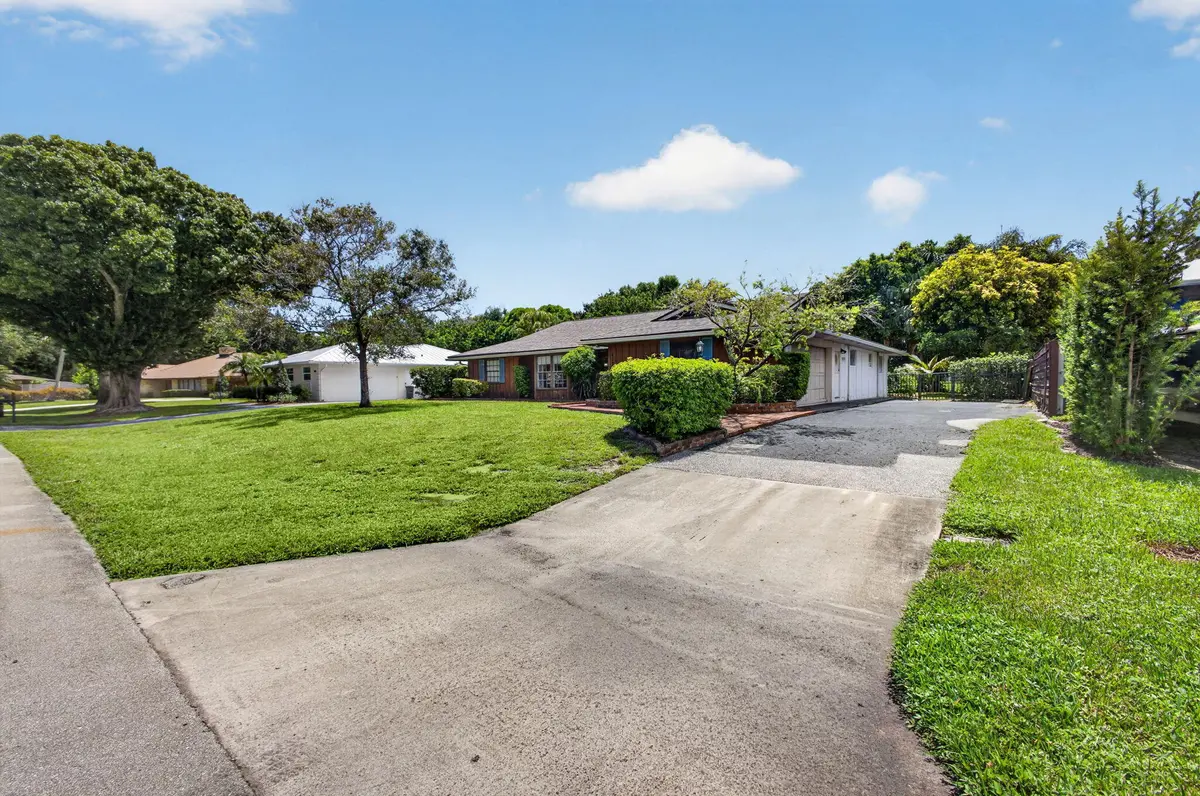 4126 Hickory Drive at 4126 Hickory Drive, Palm Beach Gardens