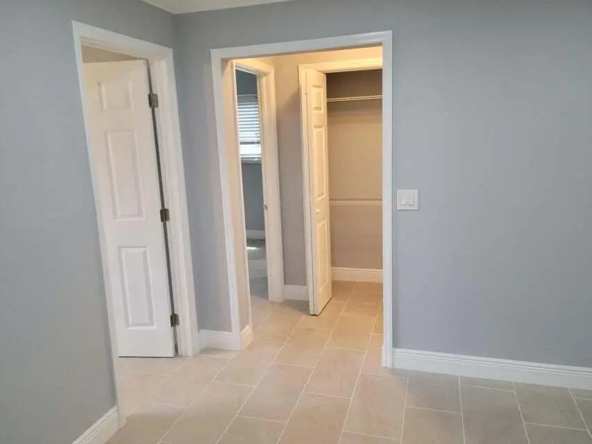 4010 living at 4010 N SHORE Drive, West Palm Beach