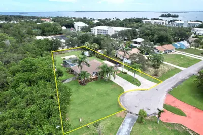 7686 134th Street, Sebastian – Single Family Residence for sale