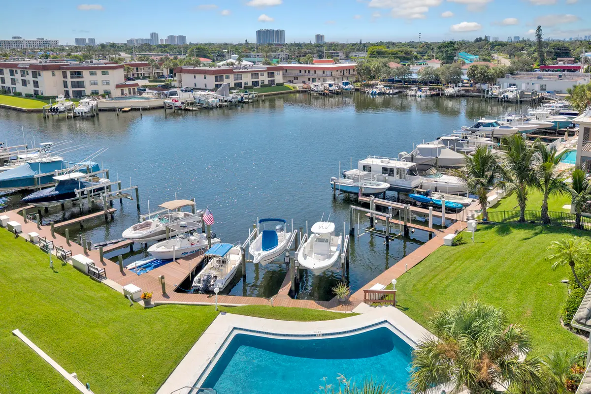 DJI_0025 at 326 Northlake Drive 201, North Palm Beach
