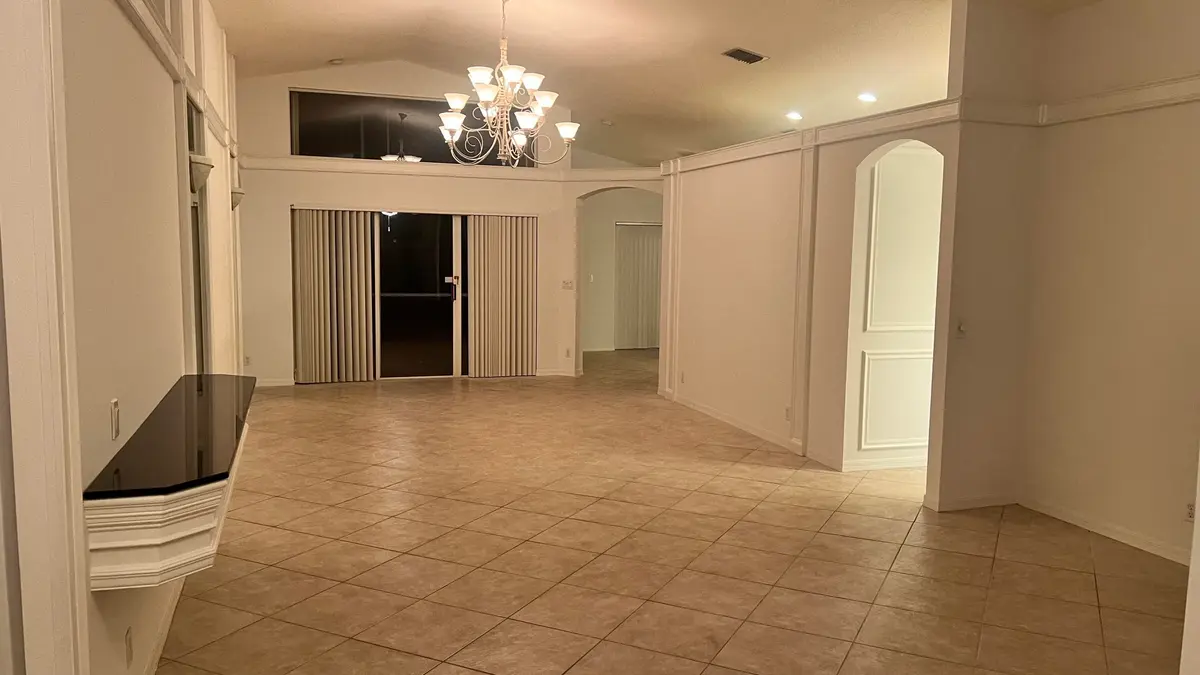 LIVING AREA at 6523 Vía Trento, Delray Beach