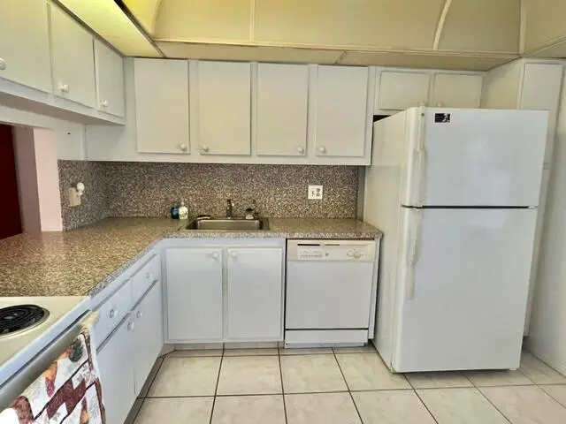 120k at 120 Lake Meryl Drive 220, West Palm Beach
