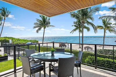 106 Inlet Way 105, Palm Beach Shores – Condominium for rent