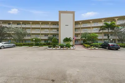 3003 Portofino Isle B2, Coconut Creek – Condominium for sale