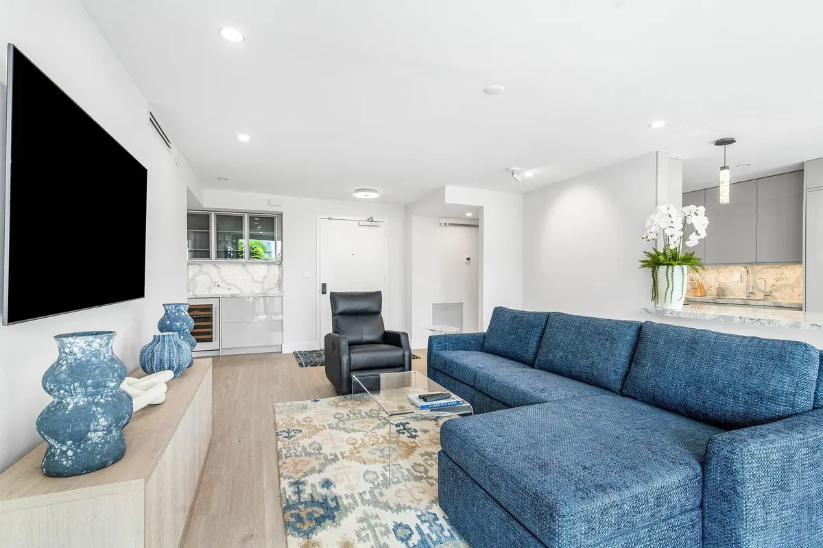 006-120Southeast5thAvenue-319-BocaRaton- at 120 SE 5th Avenue 319, Boca Raton
