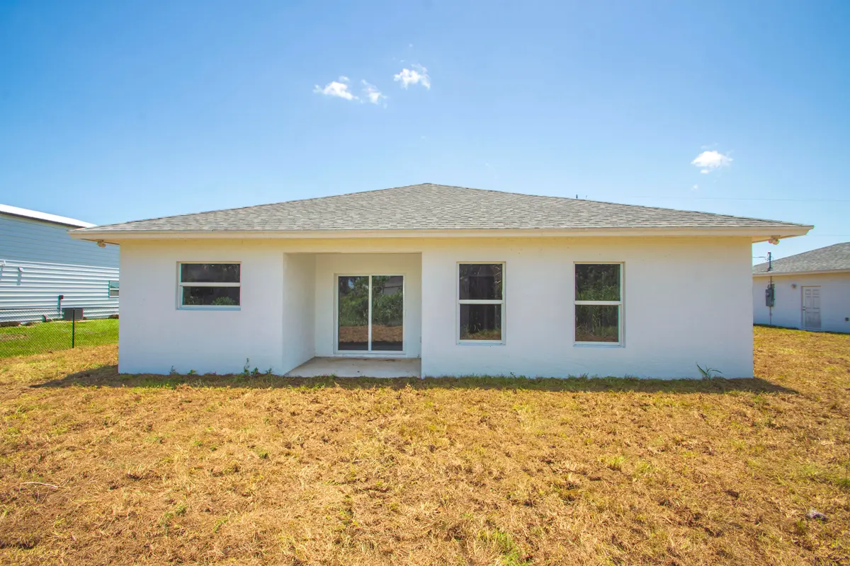 Image00008 at 926 7TH, Vero Beach