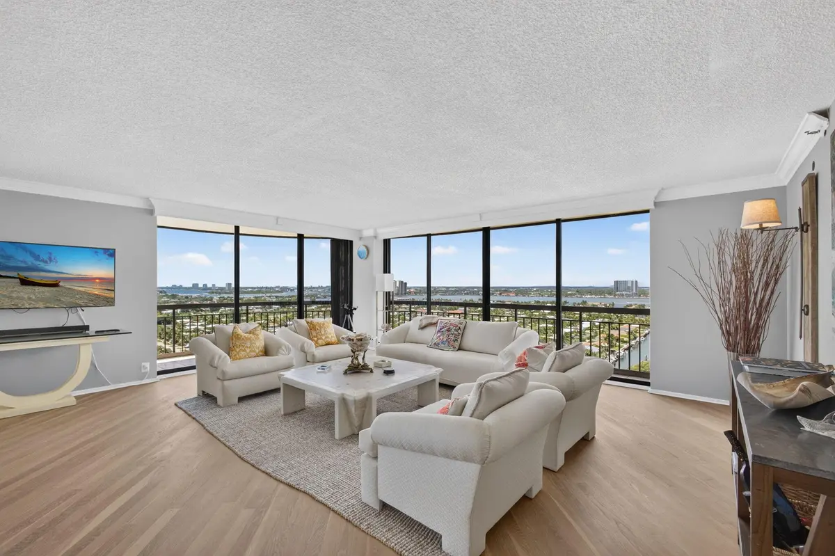 4-web-or-mls-5D1A0588 at 4100 N OCEAN Drive 1904, Singer Island