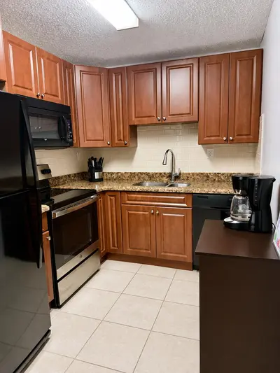 405 MEADOWS Circle 405, Boynton Beach – Condominium for rent