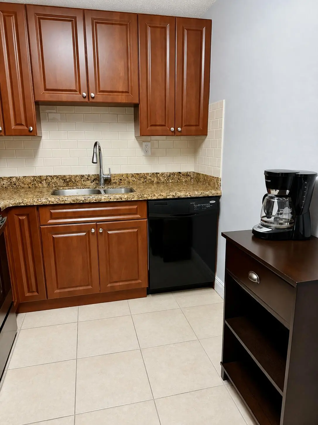 405 Meadows circle Kitchen Sideview at 405 MEADOWS Circle 405, Boynton Beach
