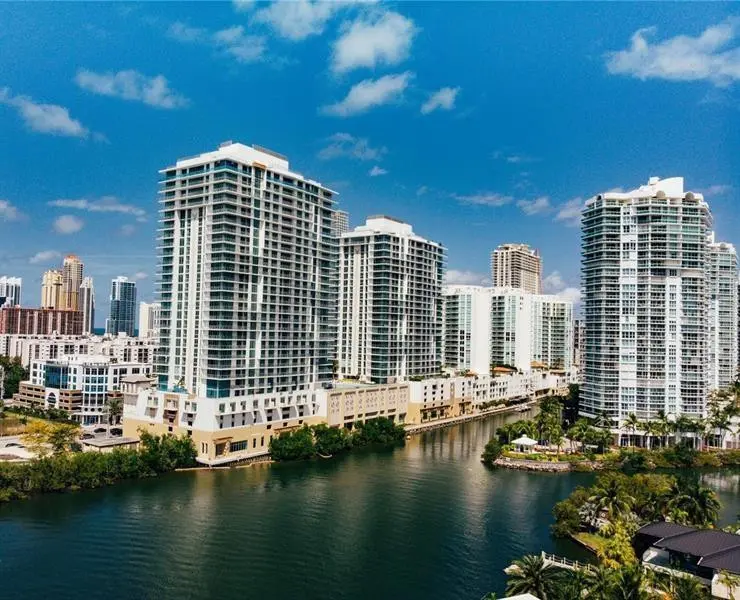Photo 3 at 330 Sunny Isles Boulevard 803, Sunny Isles Beach