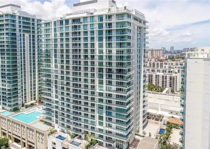 Photo 4 at 330 Sunny Isles Boulevard 803, Sunny Isles Beach
