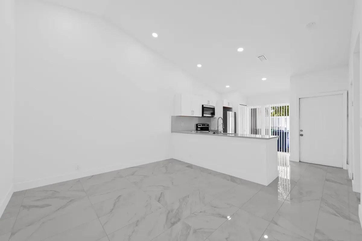 Photo 7 at 8580 NW 32nd Street, Coral Springs