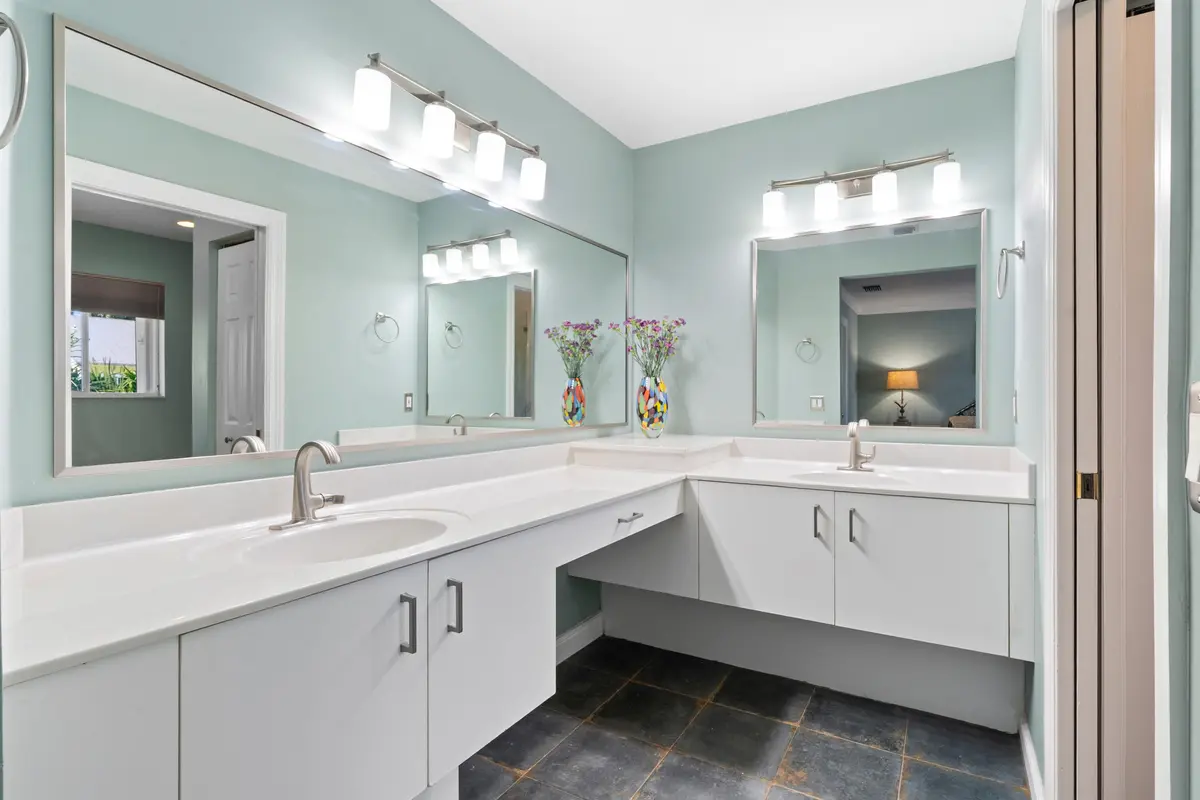 18-517 SW 7th Ave Ft. Lauderdale, FL-117 at 517 SW 7th Avenue 7, Fort Lauderdale