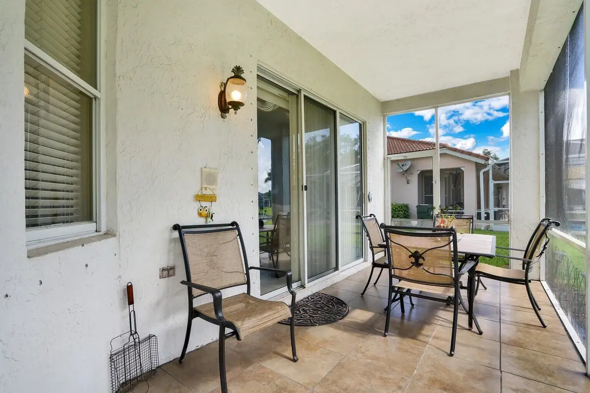20230922155853346253000000-o at 1720 Corsica Drive, Wellington