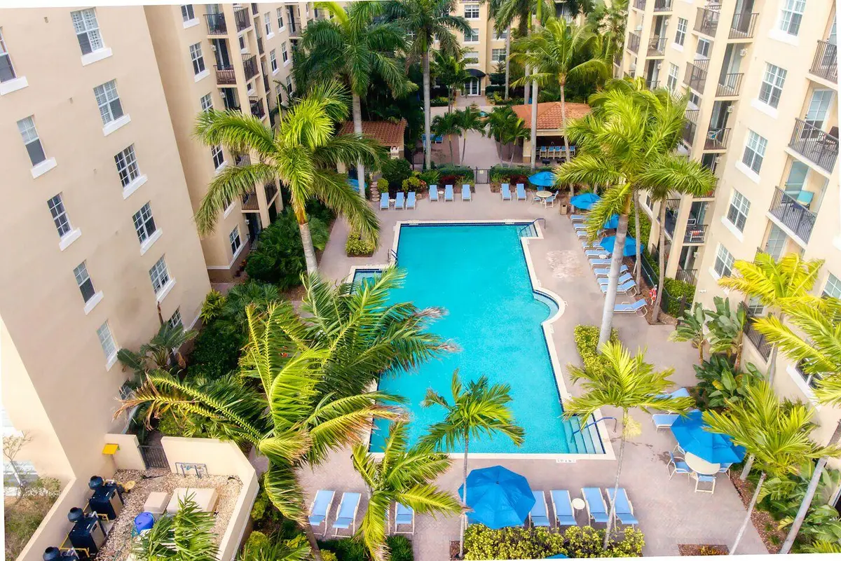 IMG_0830 at 1801 N FLAGLER Drive 219, West Palm Beach