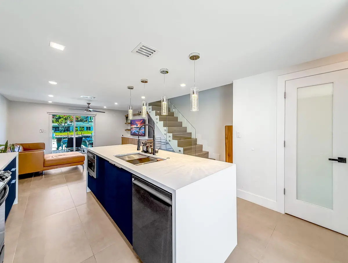 5-web-or-mls-JOY_053805 at 2721 NE 15TH Street 2721, Pompano Beach