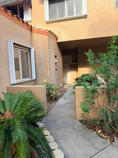 612 N UNIVERSITY Drive, Plantation – Townhouse for rent