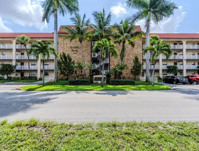 1700 NW 58th Terrace 2B, Sunrise – multifamily property for sale