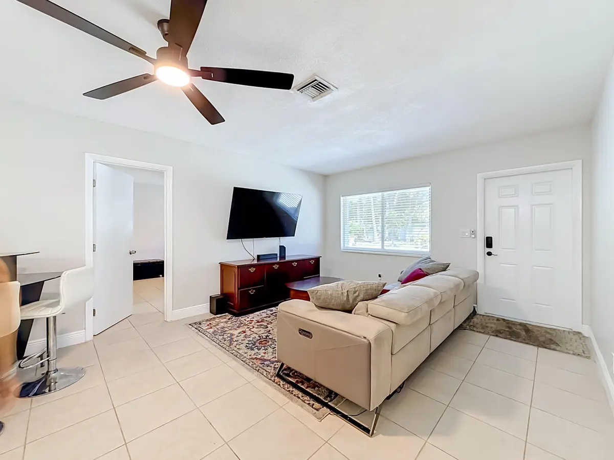 04_beyc6a9564c430be8 at 3801 NE 4th Avenue, Pompano Beach