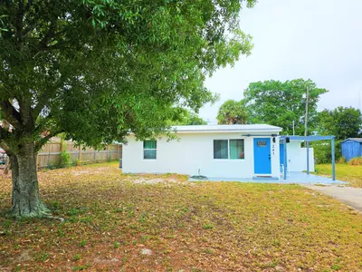 261 6th Court, Vero Beach – Single Family Residence for rent