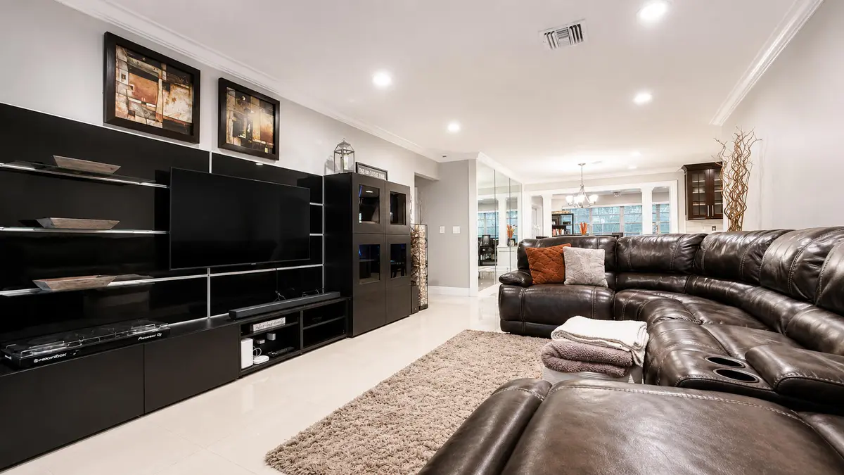 Listing Photos-0003 at 3620 Arthur Street, Hollywood