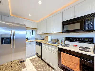 4500 N Federal Highway 315b, Lighthouse Point – Condominium for rent