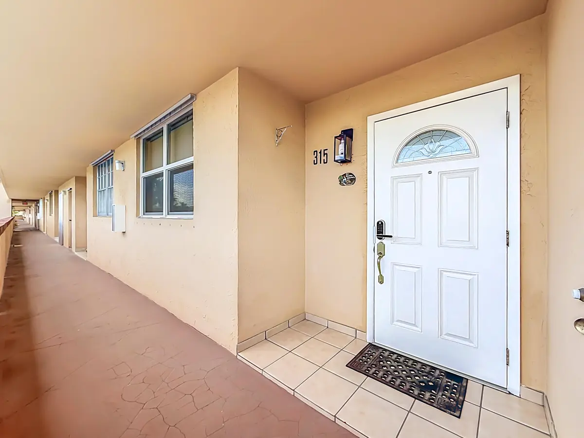 4500 N Federal Highway #315b-15 at 4500 N Federal Highway 315b, Lighthouse Point