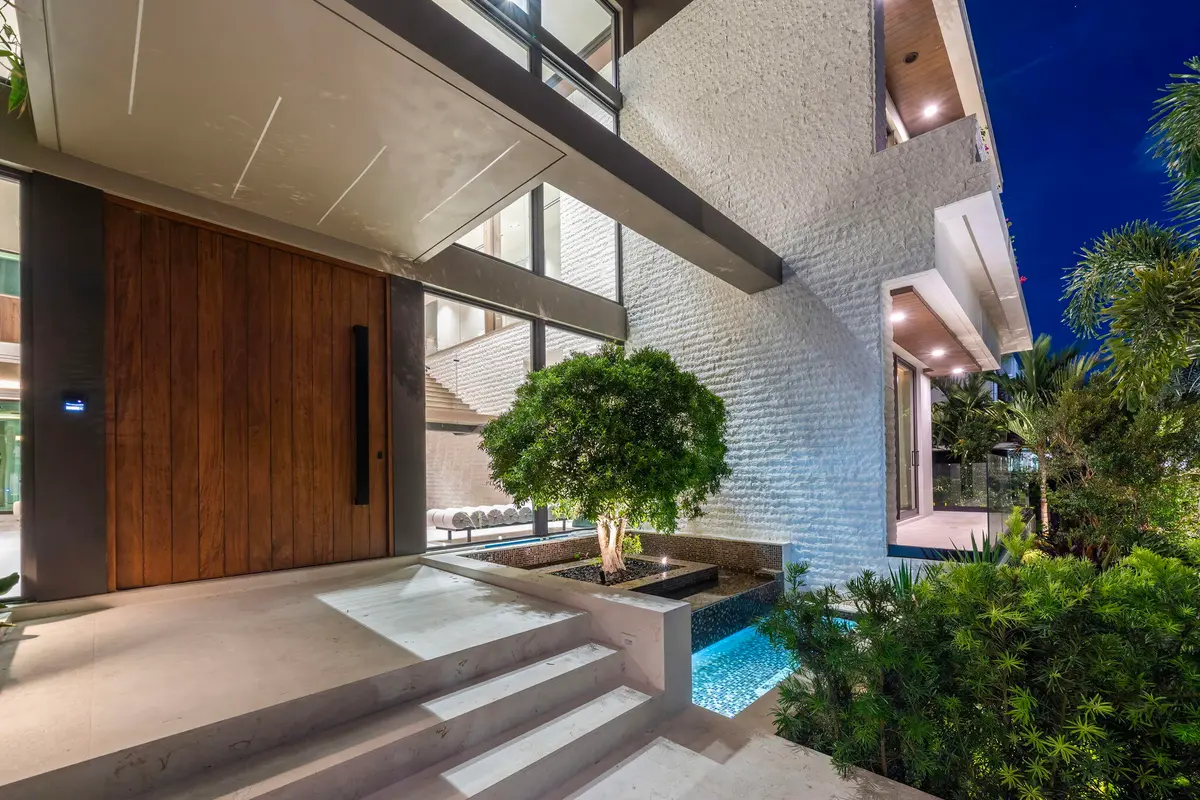 Template Master.005 at 600 Solar Isle Drive, Fort Lauderdale