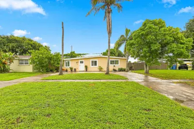 730 GARDENIA Drive, Royal Palm Beach – sold