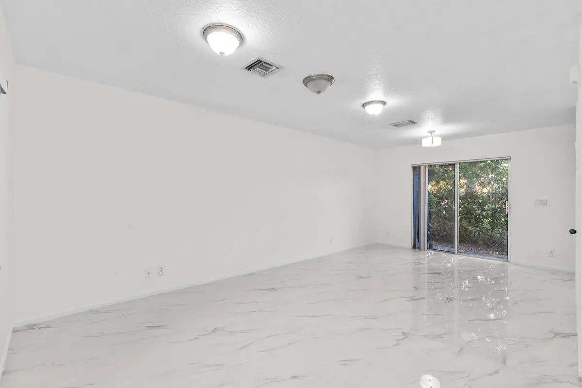 190 SE 2nd Street, Deerfield Beach, FL – photo 7