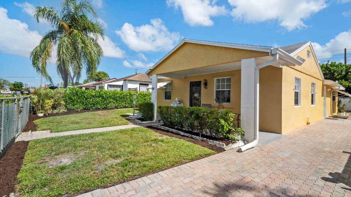 625 W 2nd St (31) at 625 W 2ND Street, Riviera Beach