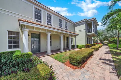 8304 NW 8th Terrace, Boca Raton – Townhouse for sale