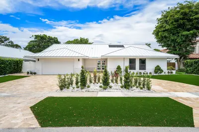 1520 SW 17TH Street, Boca Raton – Single Family Residence for sale