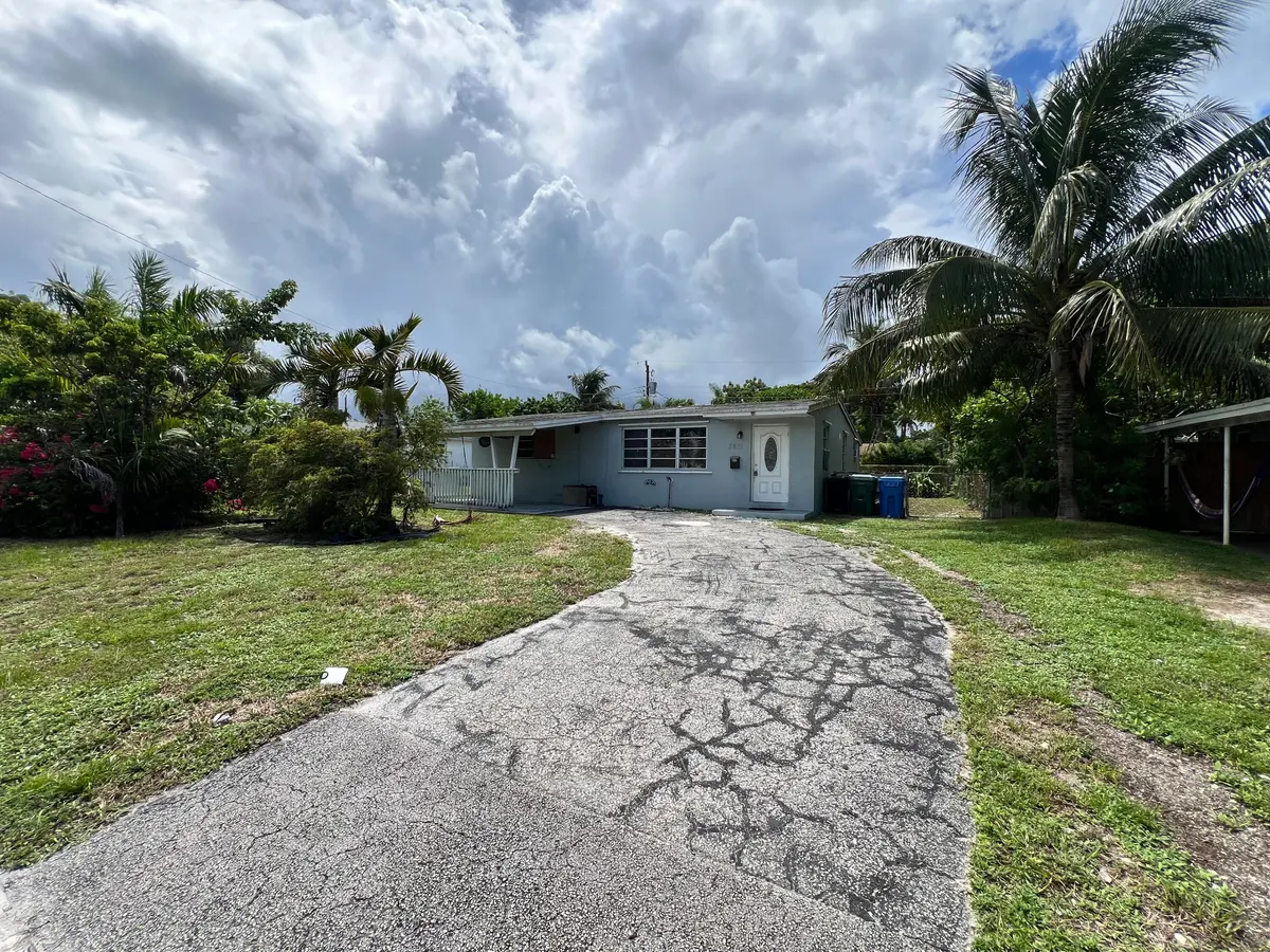 Front at 5671 NE 8TH Avenue, Oakland Park