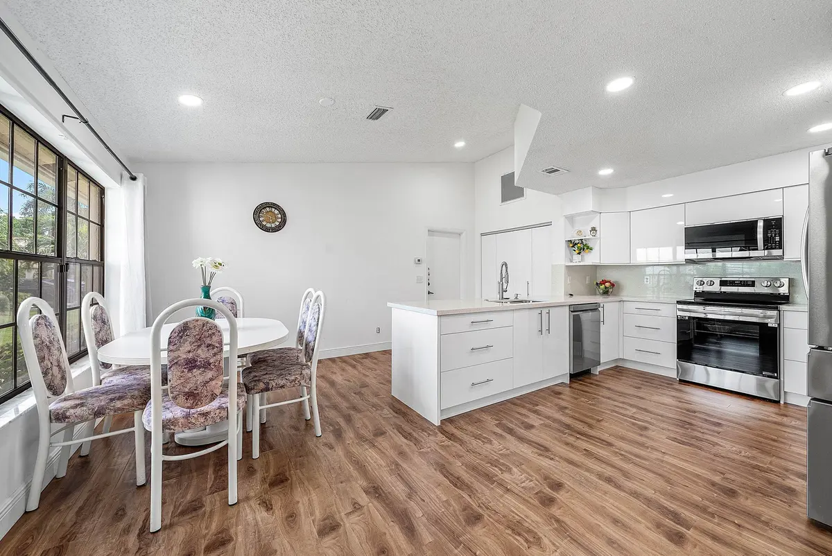 010-4830BrightonLakesBoulevard-BoyntonBe at 4830 BRIGHTON LAKES Boulevard, Boynton Beach