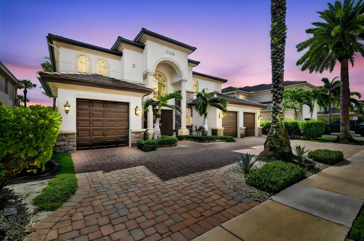 6-web-or-mls-DSC_9068 day to dusk at 718 Edgebrook Lane, West Palm Beach