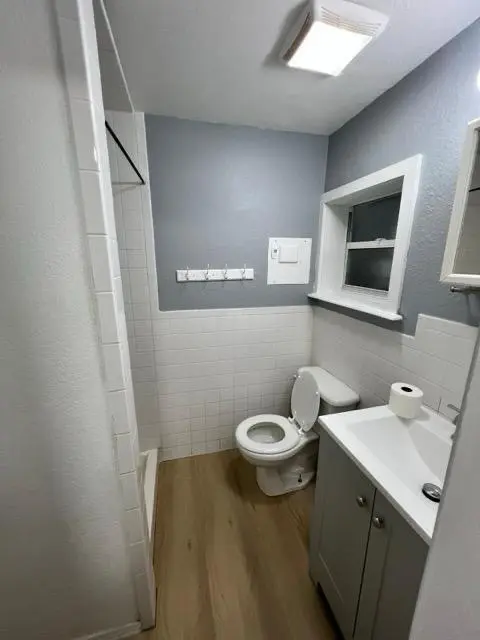 PHOTO-2026-08-27-17-11-10 2 at 4040 NE 12TH Terrace, Pompano Beach