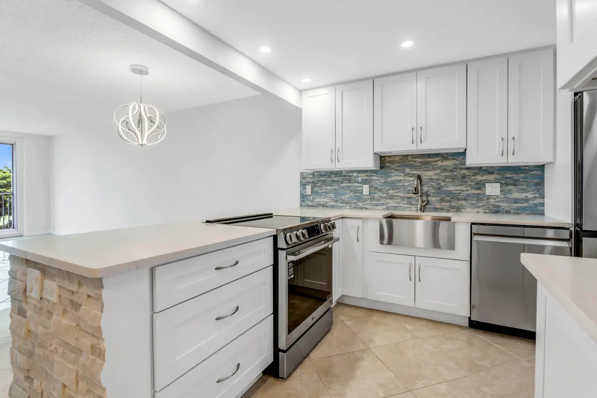 Kitchen at 2651 S PALM AIRE Drive 410, Pompano Beach