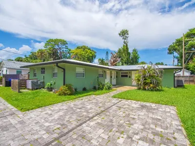 2036 19TH Street #3, Vero Beach – Single Family Residence for rent