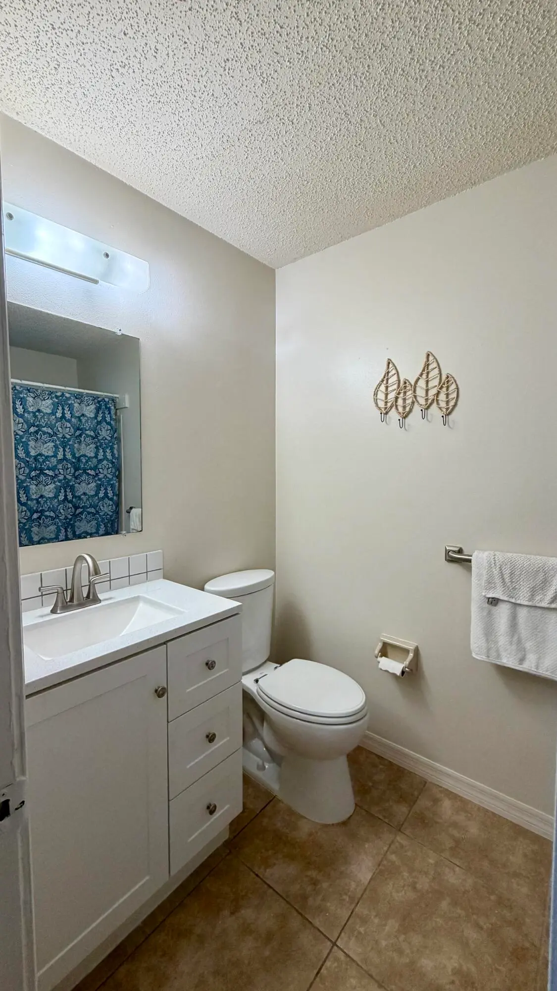 1 of 3 bathrooms at 7402 LAKELAND Boulevard, Fort Pierce