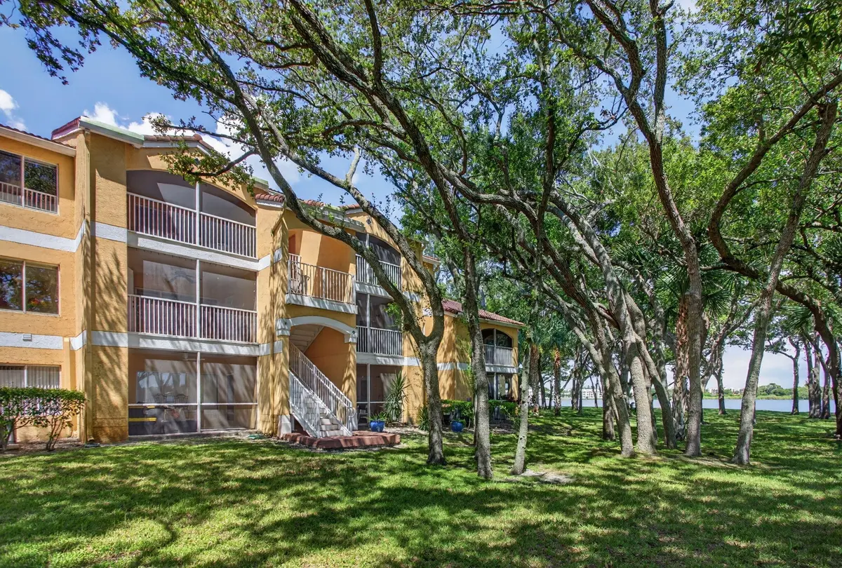Front of Structure at 2425 NW 33rd Street 1309, Oakland Park