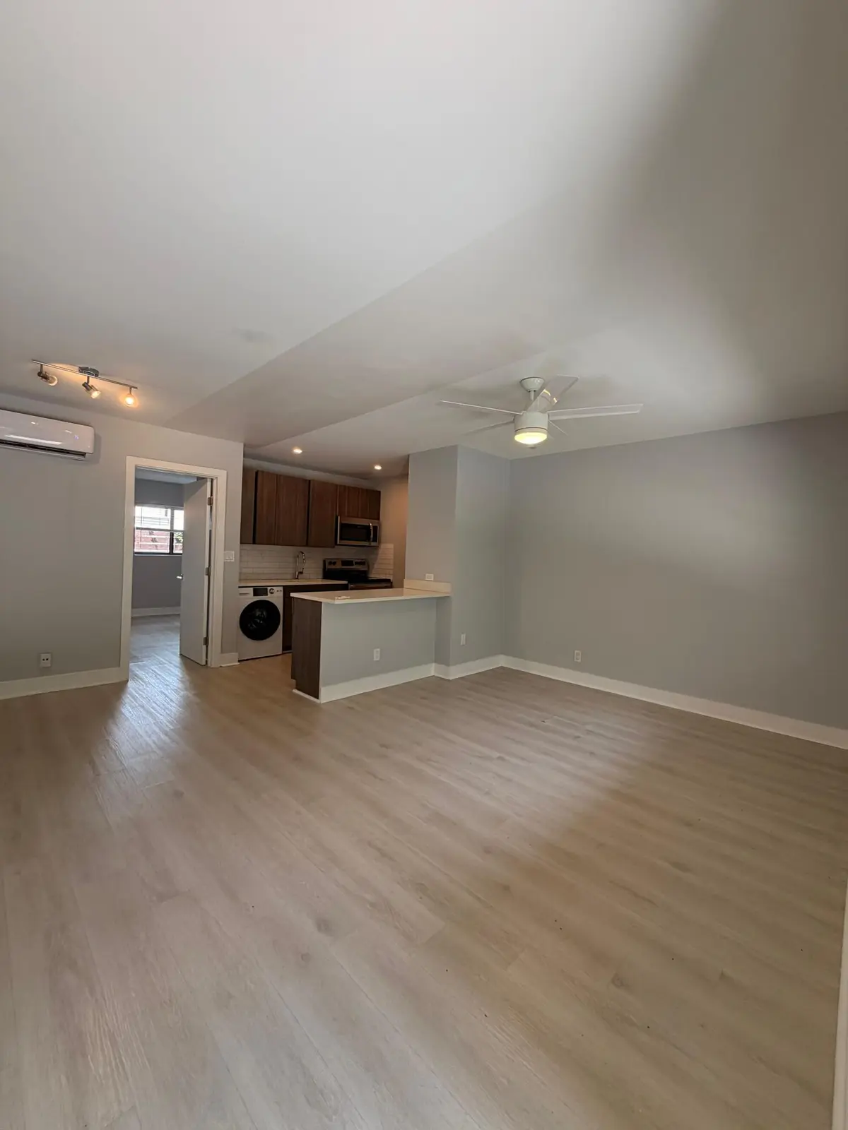 31906fc2-b1e6-4cf9-87e4-77b986752318 2 at 1273 NE 38th Street 3, Oakland Park