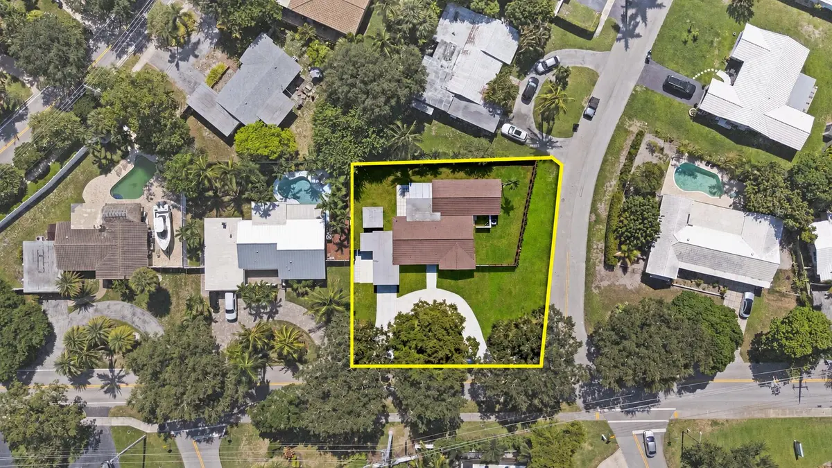 Aerial Outline at 4000 NE 22ND Avenue, Lighthouse Point