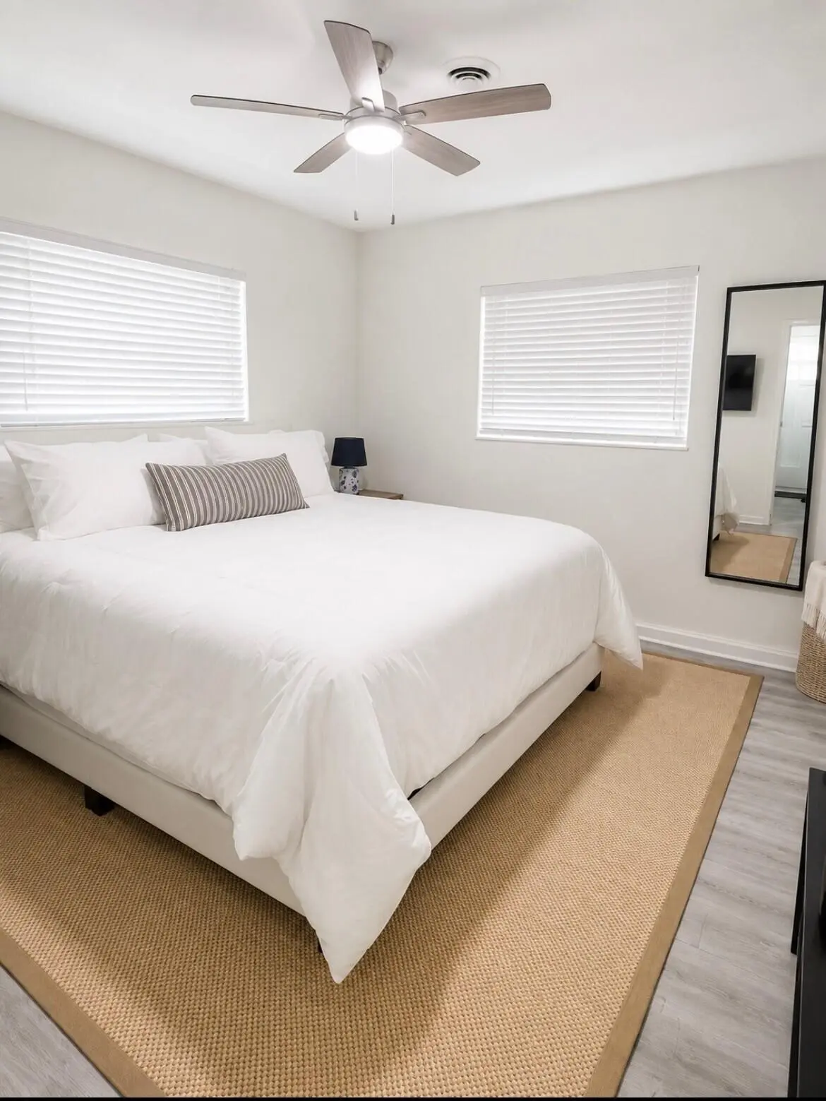 Bedroom at 245 NW 32nd Street, Oakland Park