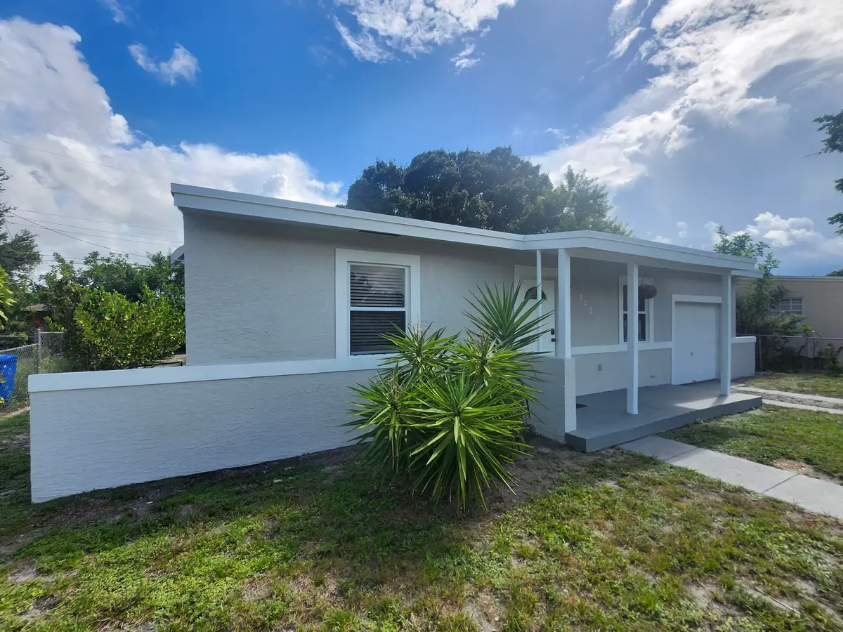 942 NW 12th Street, Fort Lauderdale, FL – photo 2