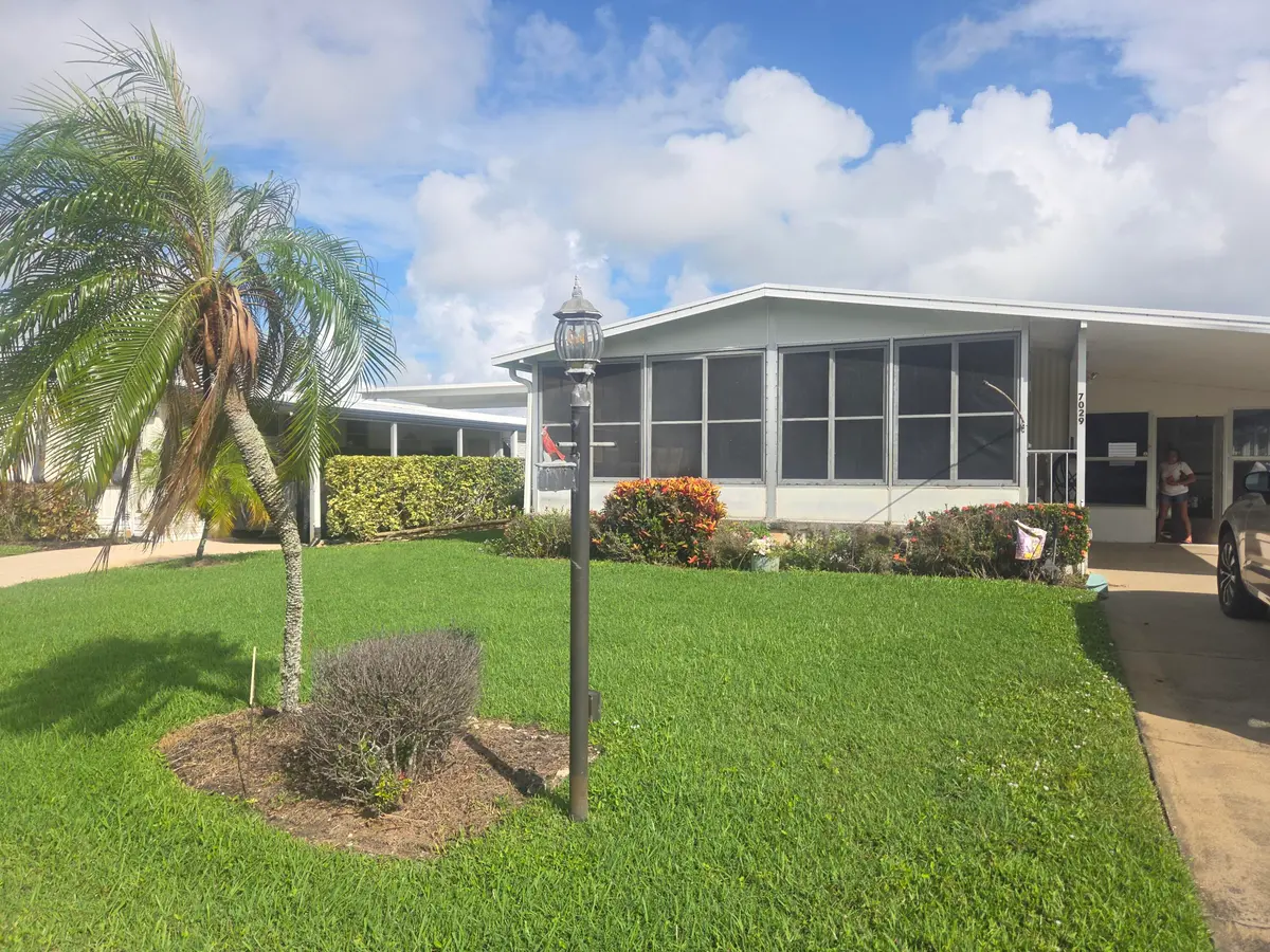 Front at 7029 SE Congress Street, Hobe Sound