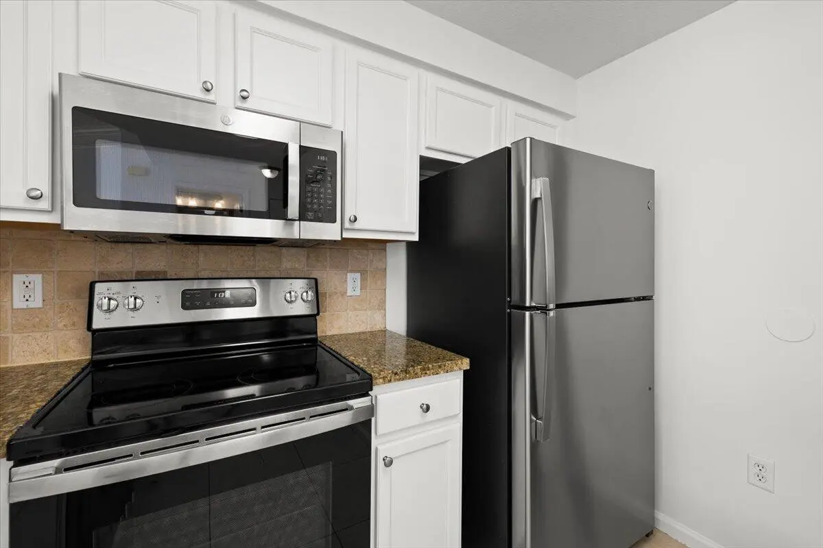08-424A5011 at 155 GALICIA Way 210, Jupiter