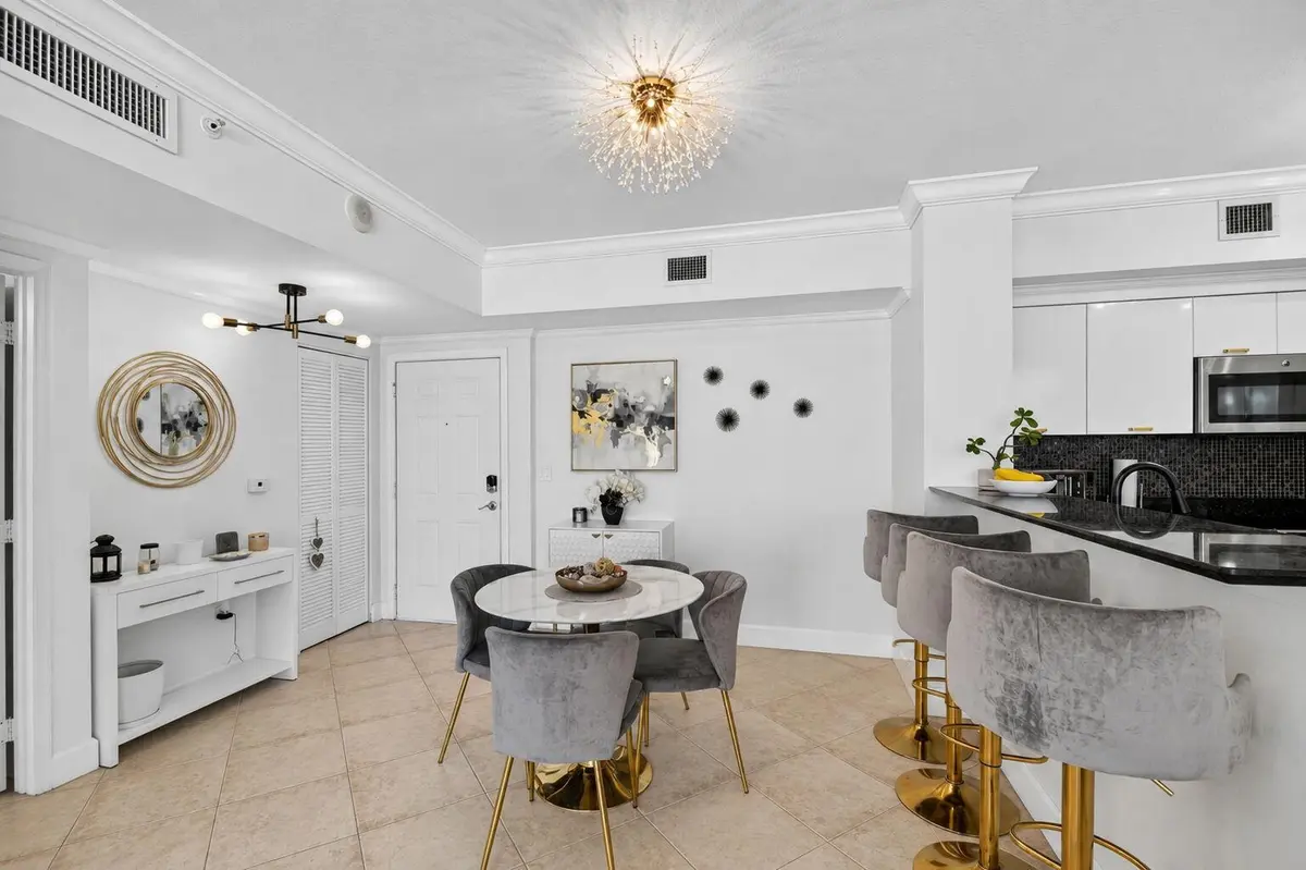 6-web-or-mls-DSC_6324 at 625 Casa Loma Boulevard 1009, Boynton Beach