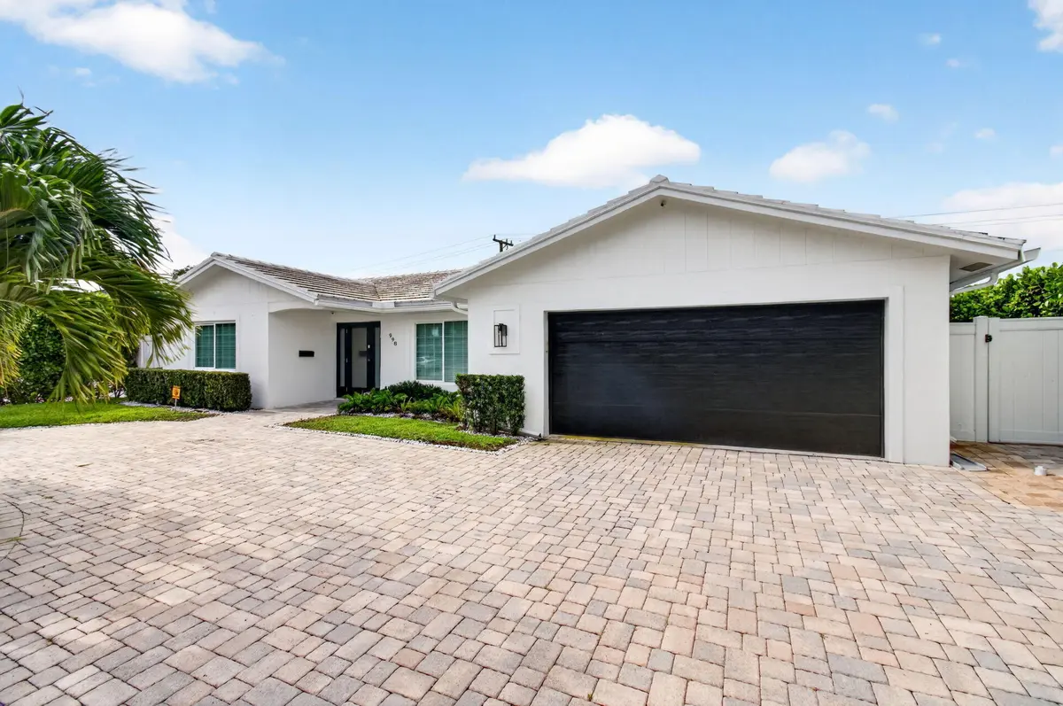 6-web-or-mls-DSC_8720 at 998 SW 7th Street, Boca Raton