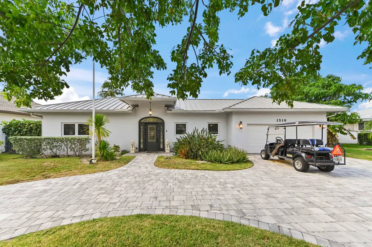02 Front 02 at 1516 SE 10TH Street, Deerfield Beach